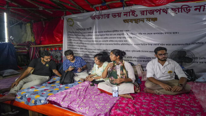 Kolkata doctors begin indefinite hunger strike, claim demands not met